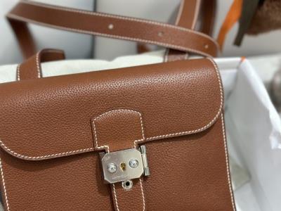 wholesale quality sac a depeches 21 barenia phw